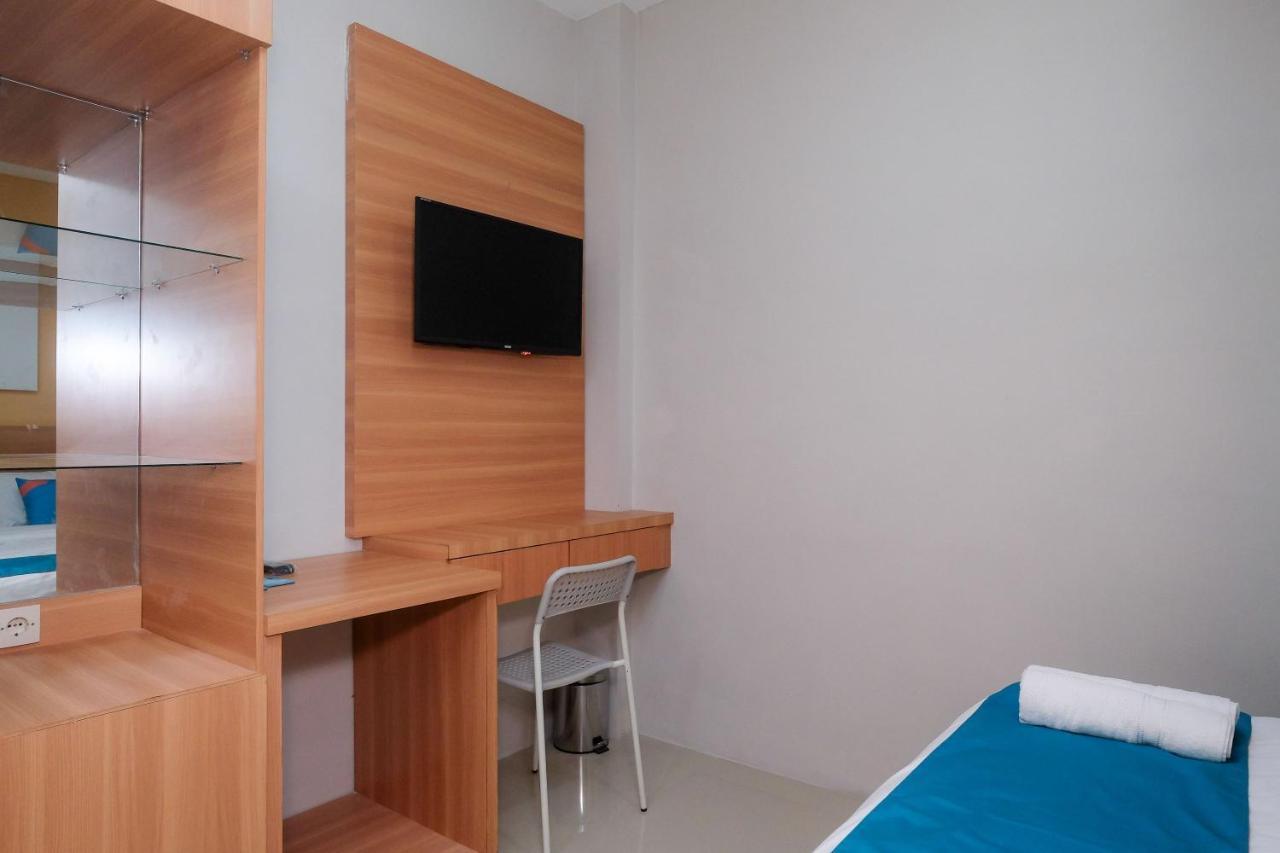 Sans Hotel Tiga Putri Semarang By Reddoorz מראה חיצוני תמונה