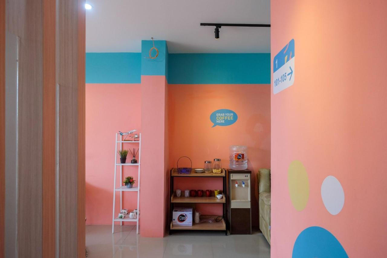 Sans Hotel Tiga Putri Semarang By Reddoorz מראה חיצוני תמונה